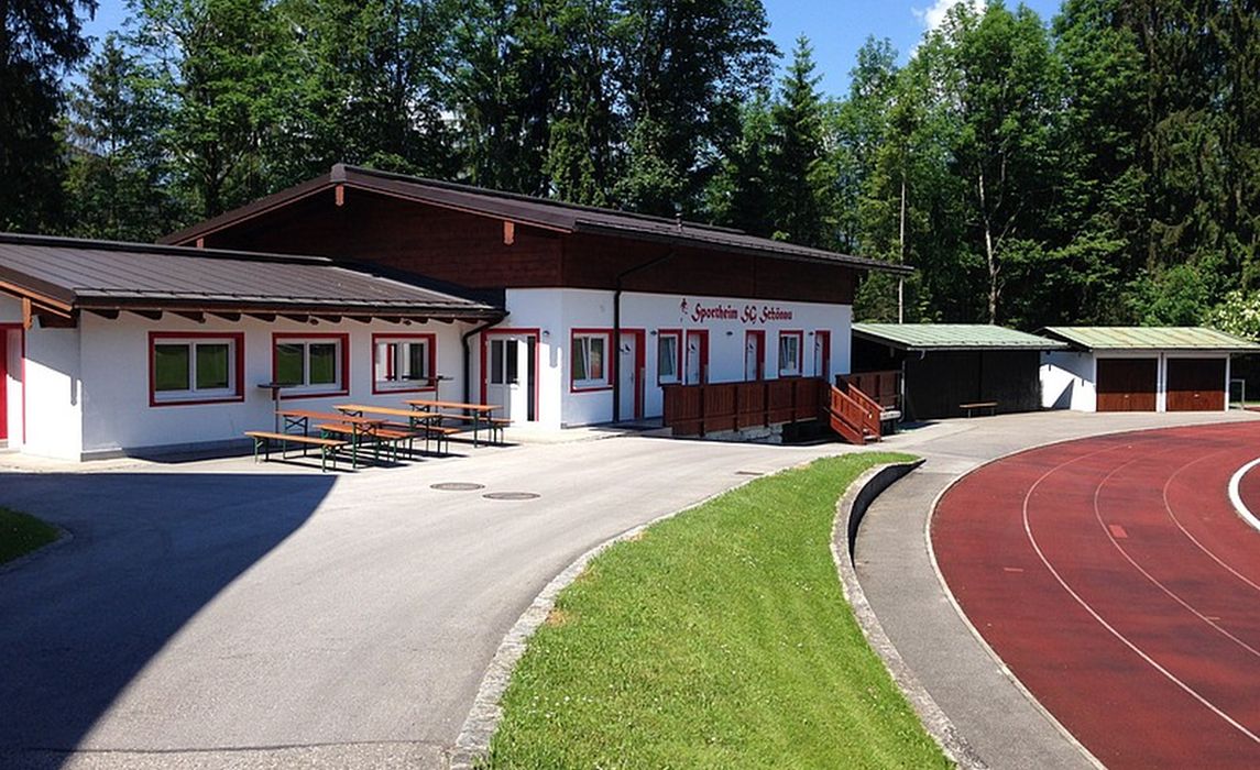 Sportplatz 10